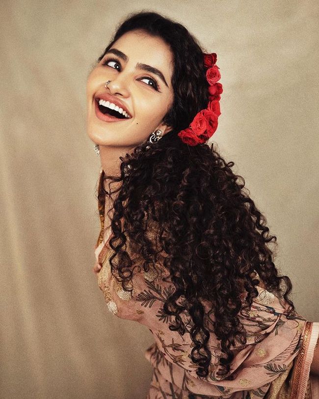 Glorious Clicks Of Gorgeous Anupama Parameswaran Glorious Clicks Of Gorgeous Anupama Parameswaran